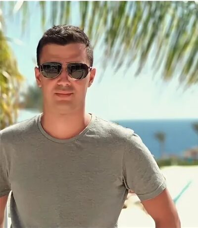  ,   Alex, 32 ,   ,   