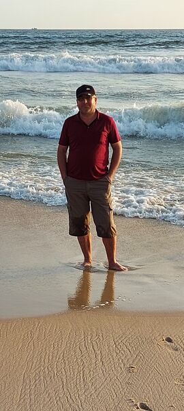  ,   Hasan, 48 ,     , c 