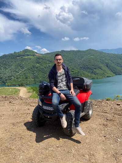  ,   Semih, 28 ,   ,   , c , 