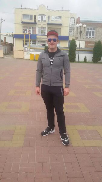  ,   Vladimir, 28 ,   ,   , c , 