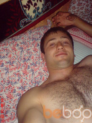  ,   Rafael, 40 ,   
