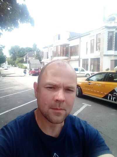  ,   Vladimir, 42 ,   ,   