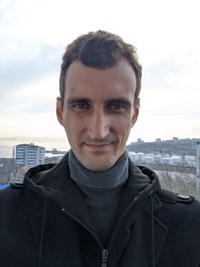  ,   Maxim, 34 ,   ,   