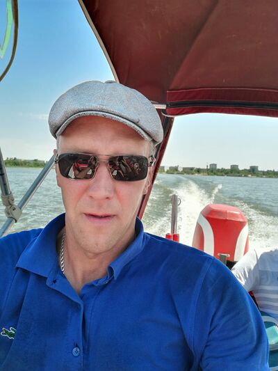  -,   Viktor, 44 ,     , c 
