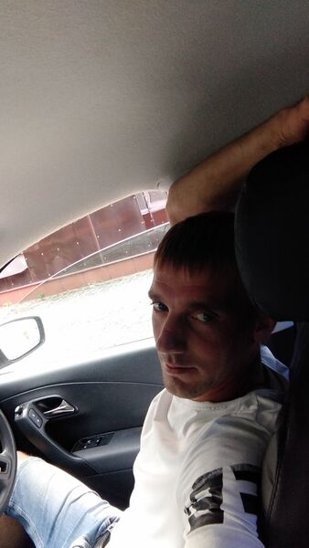  ,   Oleg, 35 ,   