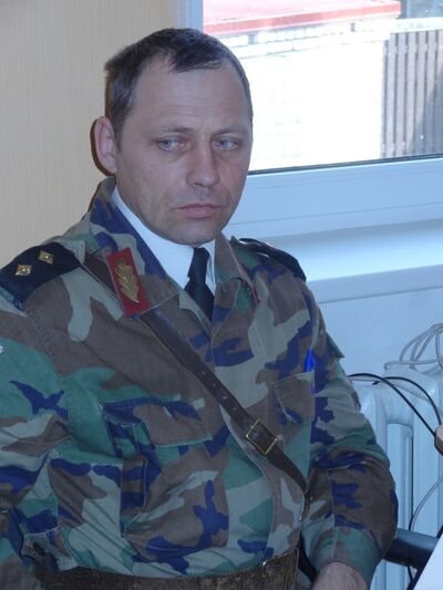  ,   Valdis, 57 ,     , c 