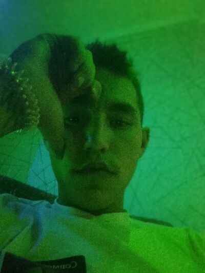   ,   Yaroslav, 19 ,   ,   