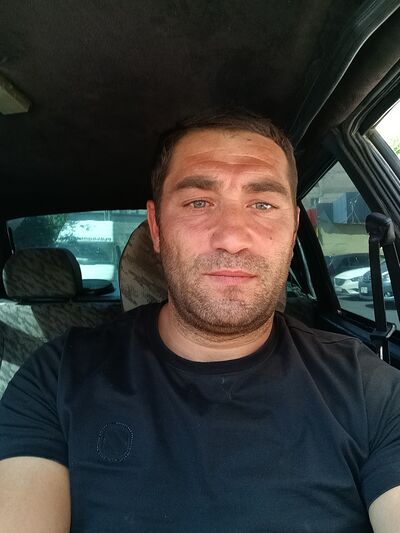  ,   Gevor, 35 ,   ,   