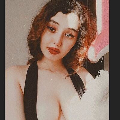 ,   Sara, 22 ,   ,   