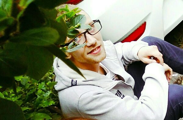  -,   Eduard, 34 ,  