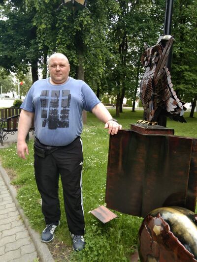  ,   Aleks, 44 ,   ,   