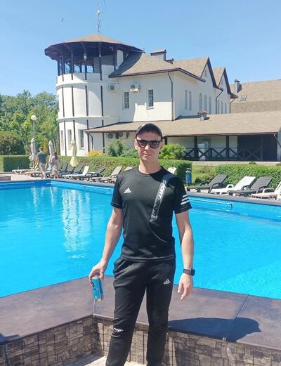  ,   Maksim, 35 ,   ,   , c 