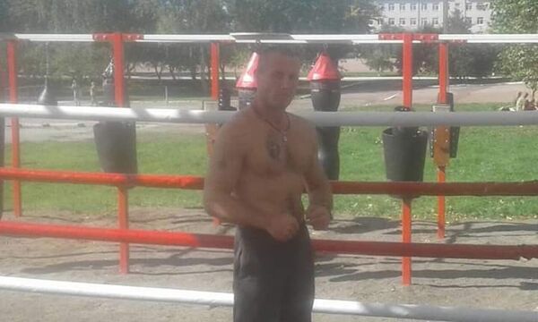  ,   Artem, 40 ,     , c 
