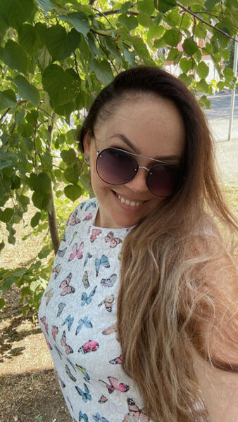  --,   Angel, 40 ,     , c 