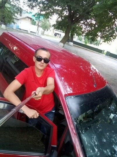  ,   Vitalii, 32 ,   ,   , c 