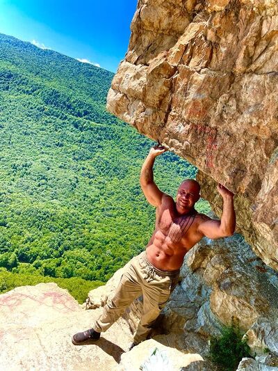  ,   Aleks, 43 ,   ,   