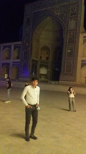  ,   Shuhrat, 30 ,  