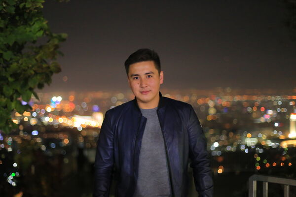 ,   Aibek, 30 ,   ,   