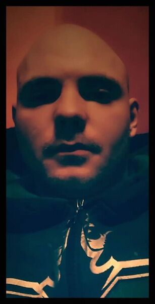  ,   Damian, 36 ,   ,   , c , 