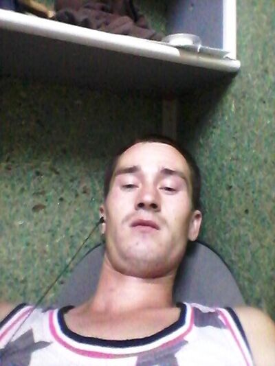  ,   Artyom, 33 ,   ,   