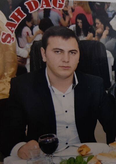  ,   Cavid, 29 ,   
