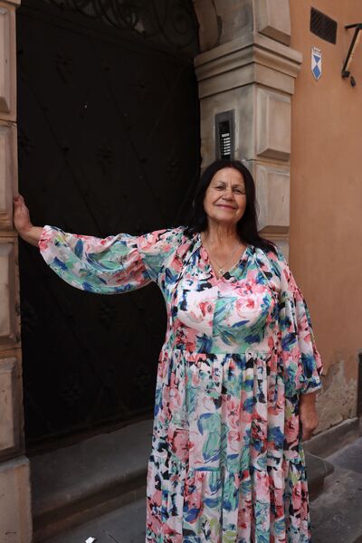 ,   Nina, 74 ,   ,   , c , 