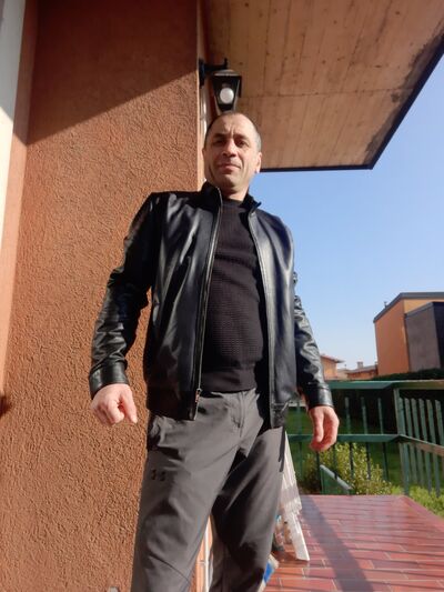  ,   Gheorghe, 48 ,   ,   