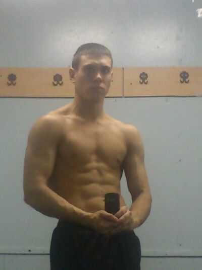  ,   Kostia, 32 ,  
