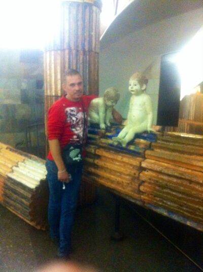  ,   Valik, 39 ,   