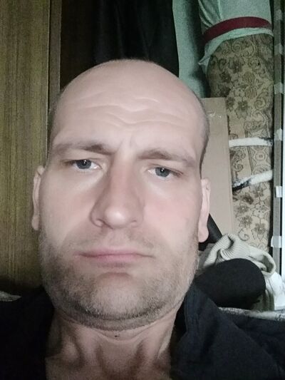  ,   Anton, 36 ,   ,   