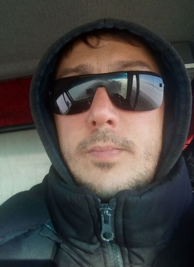  ,   Alex, 41 ,   ,   , c 