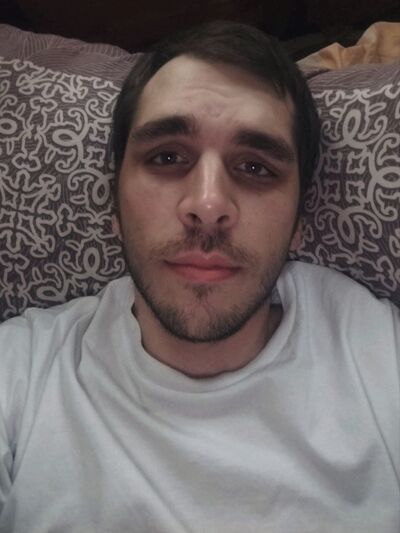  -,   Artur, 29 ,   ,   