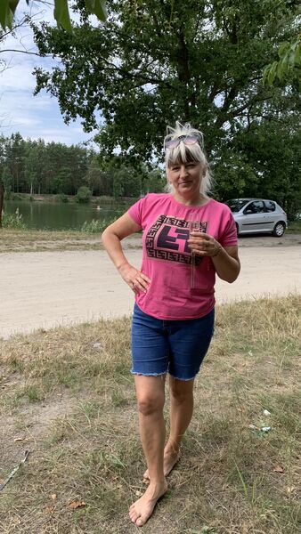  ,   Lyubov, 54 ,   c 