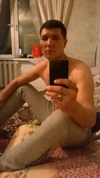  ,   Erlan, 36 ,   ,   , c 