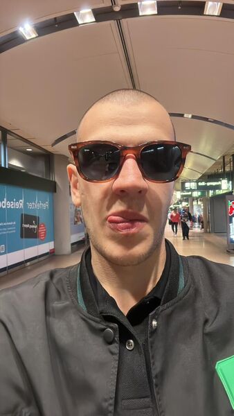  ,   Luka, 25 ,   ,   