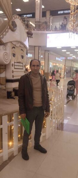  ,   Artur, 46 ,     , c 