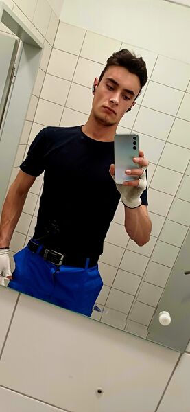  ,   Victor, 22 ,     , c 