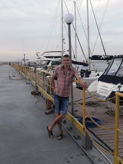 ,   Oleg, 45 ,   c 
