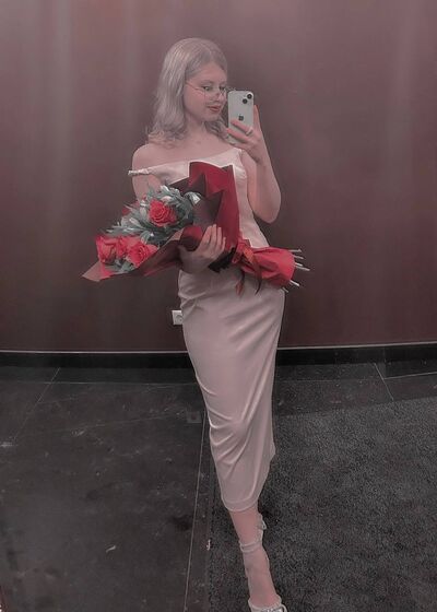  ,   Alina, 25 ,   ,   