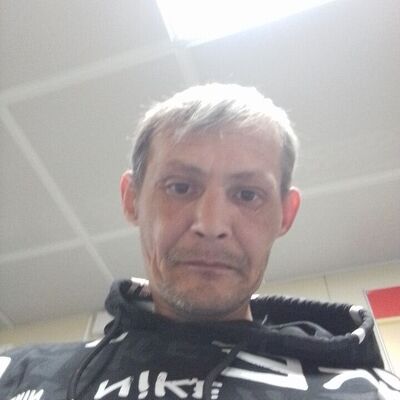  ,   Artem, 42 ,   ,   