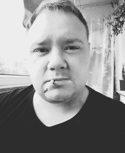  ,   Konstantin, 32 ,   ,   