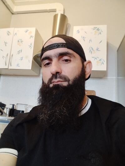  ,   Anar, 41 ,   ,   