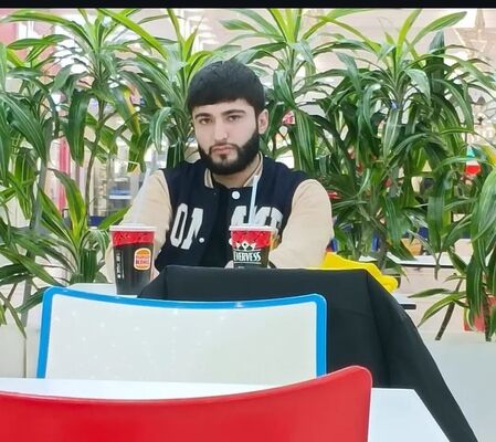  ,   Axel, 26 ,     