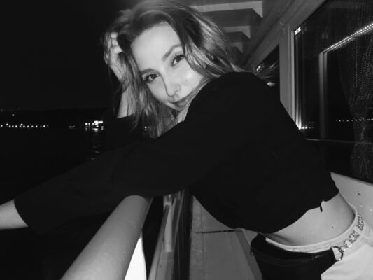  -,   Elena, 24 ,   ,   , 