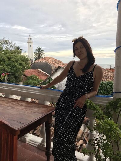  ,   Elvira, 37 ,   ,   