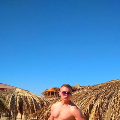  ,   Sergey, 35 ,   ,   