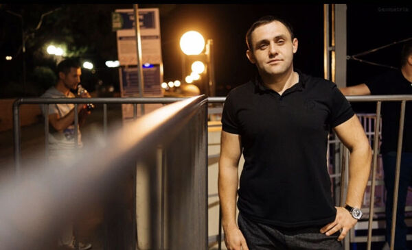  ,   Adam, 40 ,   ,   