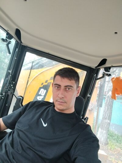  ,   Rustam, 33 ,   ,   