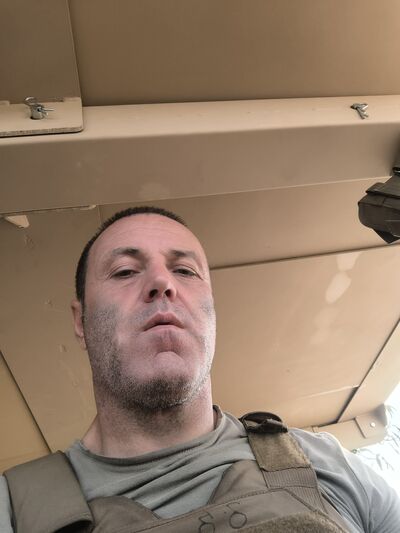  ,   Goga, 48 ,   ,   