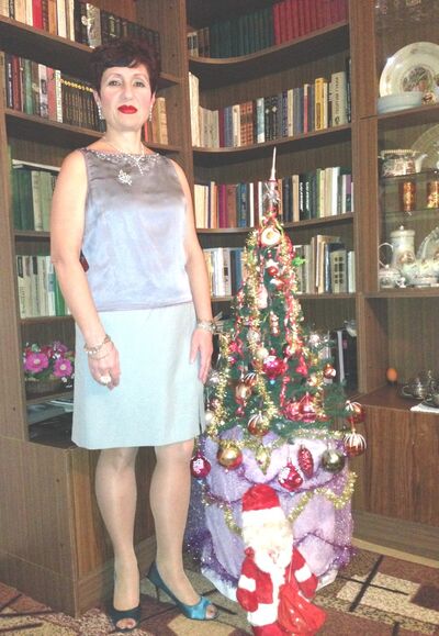  ,   Mila, 54 ,   